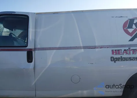 2011 Chevrolet Express 2500 Work Van from USA, damaged, VIN 1GCWGFFA4B1131339